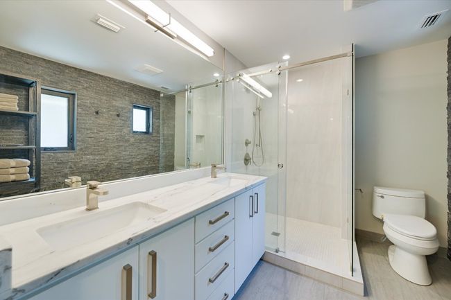 Primary bathroom | Image 23