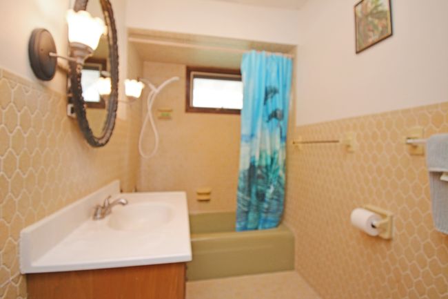 219 S Coolidge St, House other with 3 bedrooms, 2 bathrooms and 2 parking in Normal IL | Image 22