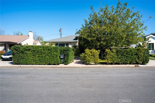 13927 Otsego St, Sherman Oaks, CA, 91423 | Card Image