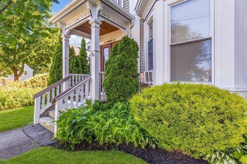 unit-3-34 Warren St, Stoneham, MA, 02180-2559 | Card Image