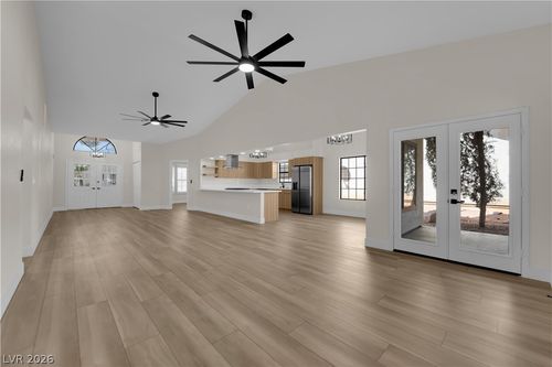 5336 Singing Hills Dr, Las Vegas, NV, 89130-2033 | Card Image