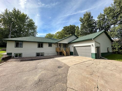 2610 Mont Claire Road, Eau Claire, WI, 54703 | Card Image