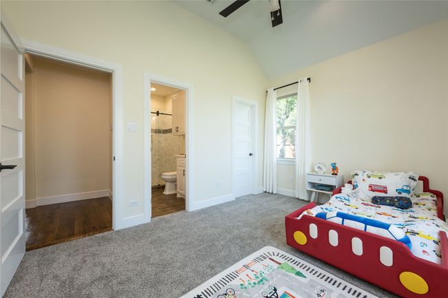 Downstairs bedroom | Image 33