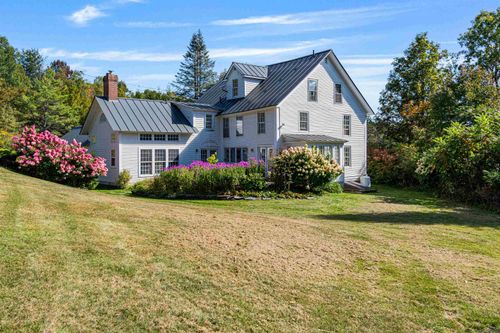 611 Center Rd, Middlesex, VT, 05602-8893 | Card Image