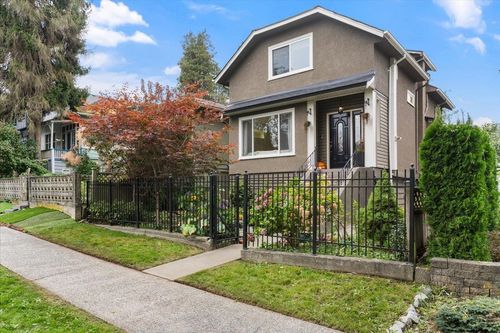 4833 Lanark St, Vancouver, BC, V5N3S1 | Card Image