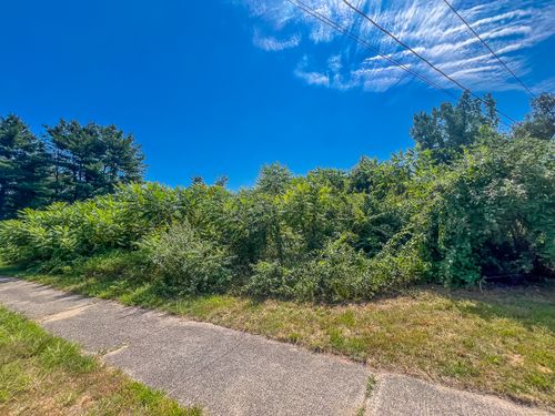 35 James P Casey Rd, Bristol, CT, 06010-0107 | Card Image