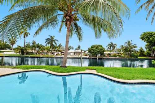 121 Almar Dr, Wilton Manors, FL, 33334-1050 | Card Image