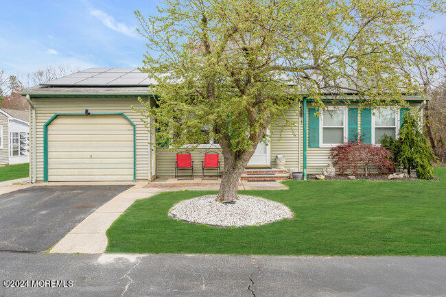 Central Ave, Whiting, NJ 08759
