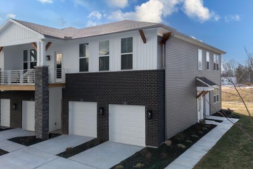 325 Cornwall Drive Drive, Florence, KY, 41042 | Card Image