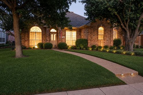 742 Yellowstone Dr, Allen, TX, 75002-3647 | Card Image