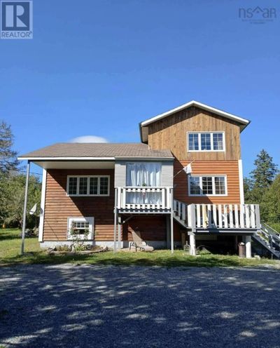 758 Oak Park Rd, House other with 3 bedrooms, 2 bathrooms and null parking in Oak Park NS | Image 1