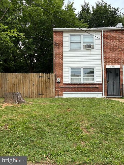 3043 Freeway, HALETHORPE, MD, 21227-3415 | Card Image
