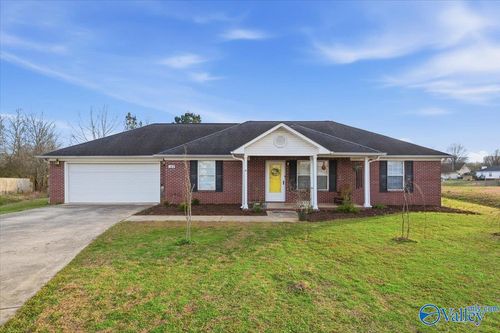 182 Bonaire Dr, Huntsville, AL, 35811-7811 | Card Image