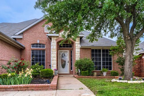 4521 Bonnywood Dr, Mesquite, TX, 75150-8280 | Card Image