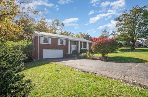 6248 Coachlite Way, Madeira, OH, 45243-2920 | Card Image