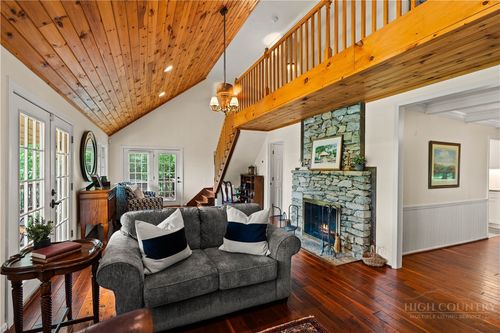 351 Old Bark, Boone, NC, 28607-4596 | Card Image