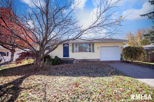 1806 State St, Pekin, IL, 61554-3862 | Card Image