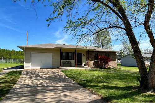1906 Christopher Dr, West Plains, MO, 65775-1781 | Card Image