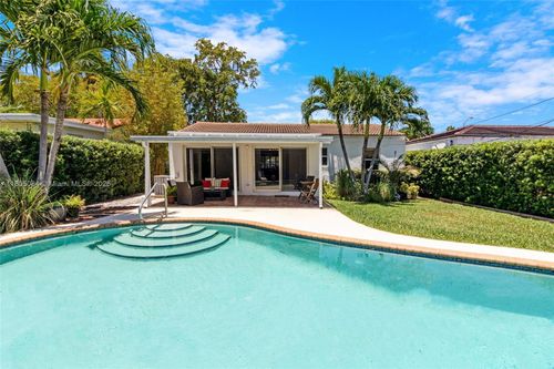 1558 Normandy Dr, Miami Beach, FL, 33141-4702 | Card Image