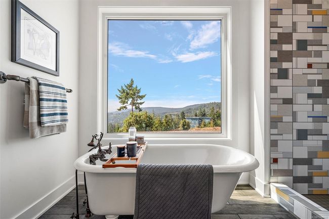 4030 Ridgeline Dr, House other with 3 bedrooms, 2 bathrooms and 10 parking in Shawnigan Lake BC | Image 23