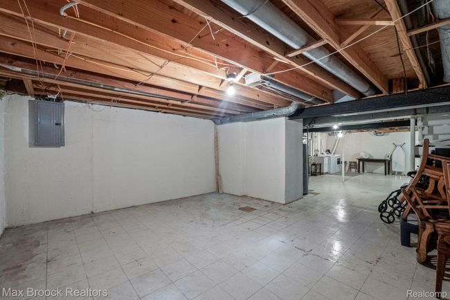 Unfinished basement, another view. | Image 29