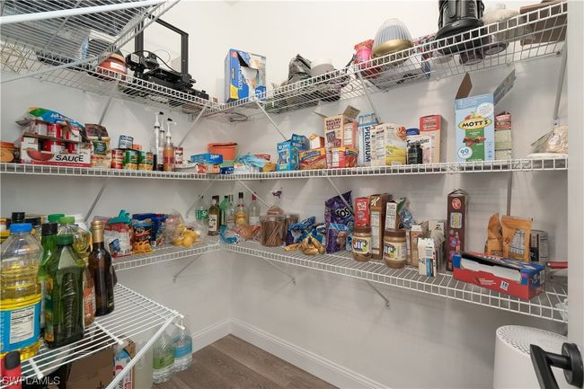 Walk-in Pantry | Image 6
