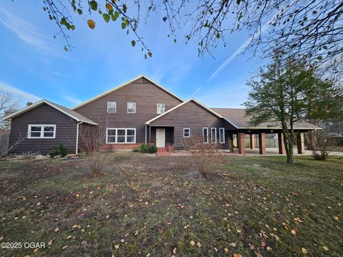 1011 3rd St, Monett, MO, 65708-1481 | Card Image