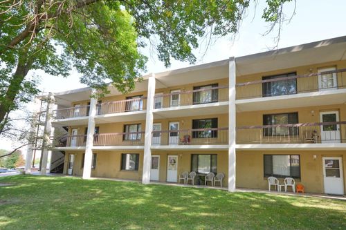 537 Northern Hills Dr Ne, Rochester, MN, 55906-7902 | Card Image