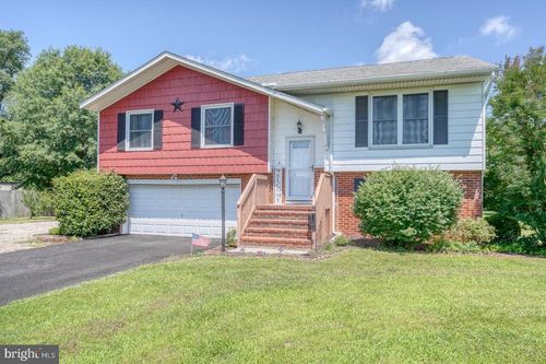 587 Thistlewood Rd, Houston, DE, 19954-2551 | Card Image