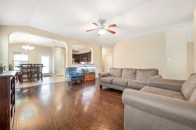 1105 April Meadows Loop, House other with 3 bedrooms, 2 bathrooms and 4 parking in Georgetown TX | Image 6
