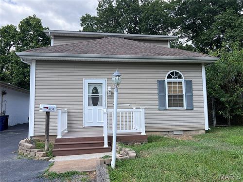 8135 Ellerton Ave, Saint Louis, MO, 63114-5313 | Card Image