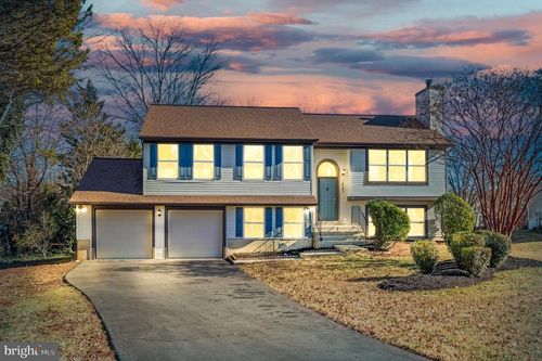 10395 Janja Ct, MANASSAS, VA, 20110-6160 | Card Image