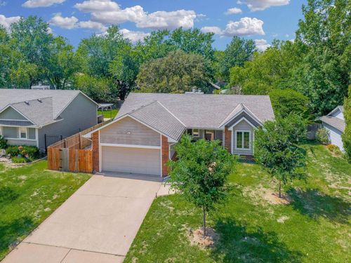 2301 N Forest Park St, Derby, KS, 67037-3162 | Card Image