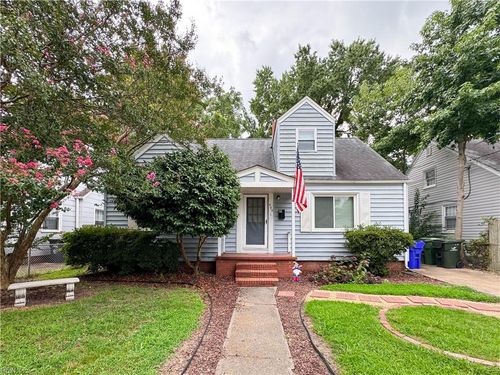 409 E Lorengo Avenue, Norfolk, VA, 23503 | Card Image