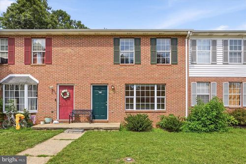 215 Buckingham Dr, STEPHENS CITY, VA, 22655-2734 | Card Image