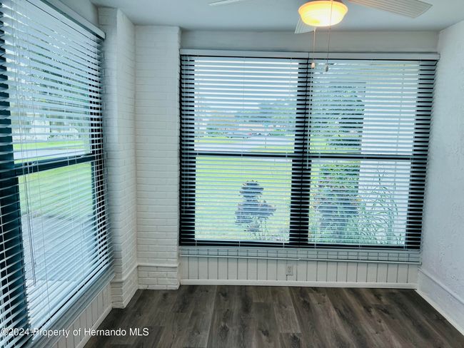 Sunroom with heat and AC | Image 8