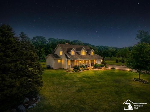 4335 Dauncy Rd, Flat Rock, MI, 48134-9643 | Card Image