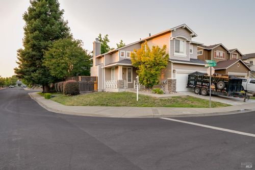 1220 Marque Dr, Rohnert Park, CA, 94928-5446 | Card Image