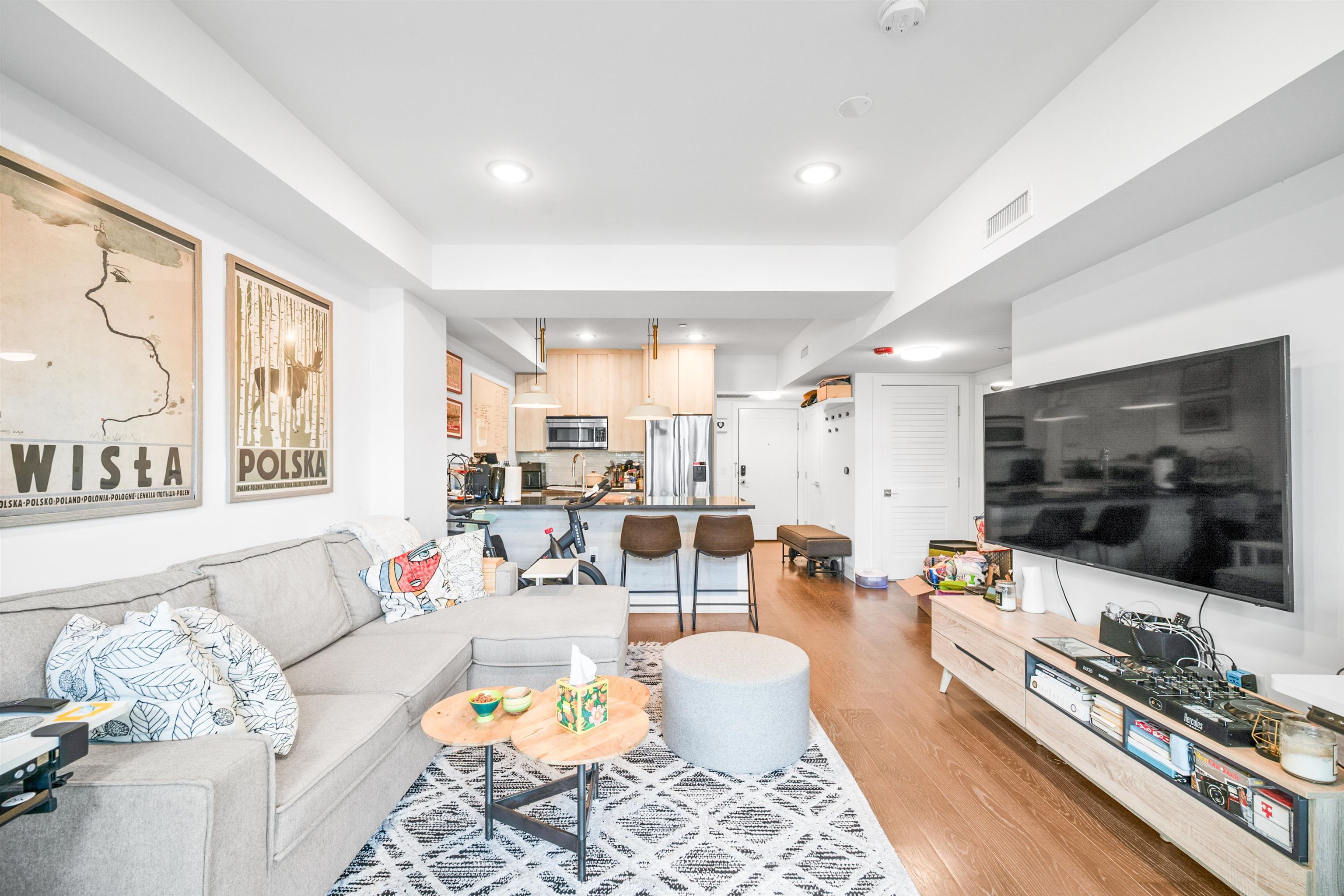 Residential in JC, Downtown 4