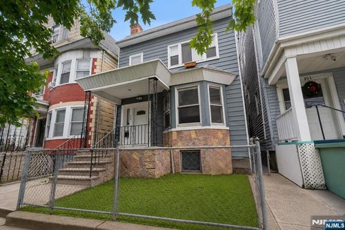 293 Clifton Ave, Newark, NJ, 07104-1201 | Card Image