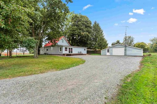 1038 W 200 S, Warsaw, IN, 46580-7304 | Card Image