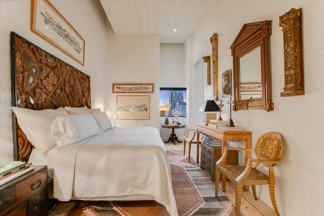 Each guest suite is generously sized with large windows and stunning city views. | Image 25