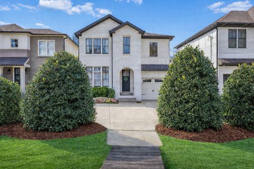 2803A White Oak Dr, Nashville, TN, 37215 | Card Image