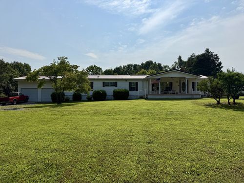 368 Bishop Troutt Rd, Westmoreland, TN, 37186-4719 | Card Image