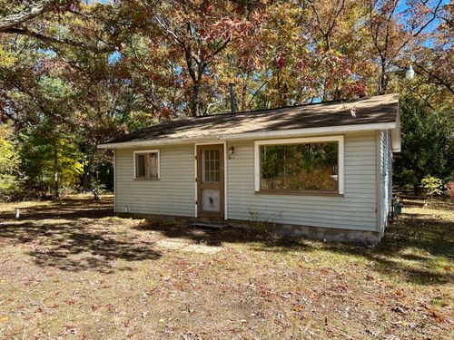 7030 Byron Rd, Twin Lake, MI, 49457-9417 | Card Image