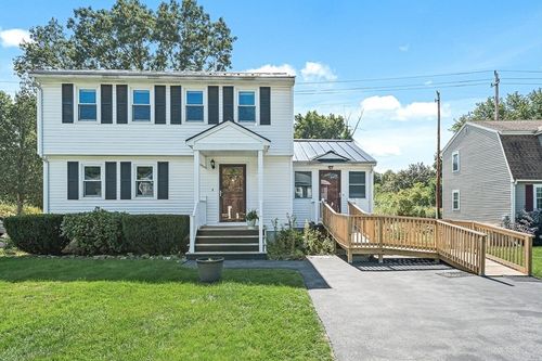 28 Briarwood Rd, Lowell, MA, 01852-4970 | Card Image