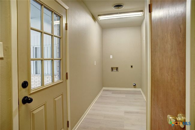 1705 Neuman St, House other with 4 bedrooms, 3 bathrooms and null parking in Gonzales TX | Image 30