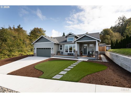 303 E 8th St, Rainier, OR, 97048-2849 | Card Image