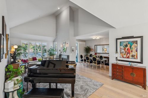 6060 Shelter Bay Ave, Mill Valley, CA, 94941-3040 | Card Image