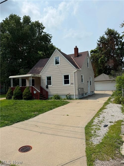 724 E 341st Street, Eastlake, OH, 44095 | Card Image